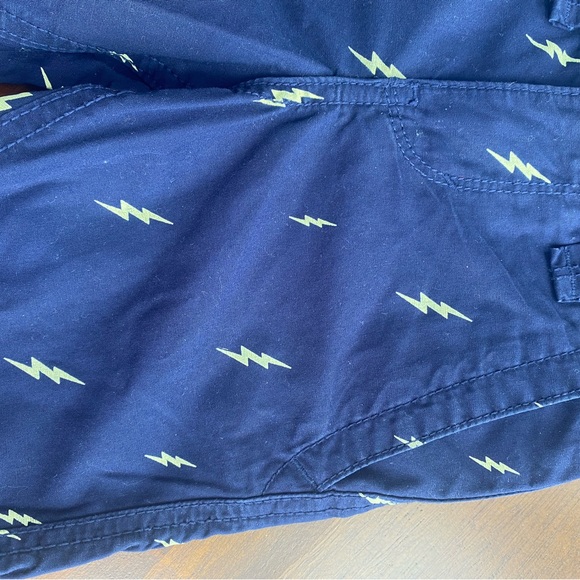 Tommy Hilfiger shorts 4 - Picture 2 of 9